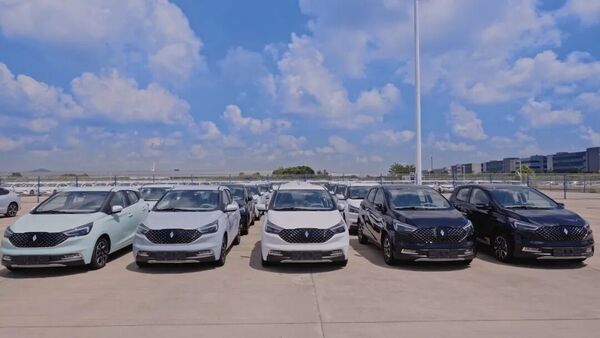 JMEV Ships First Batch of 100 Electric Cars to Egypt