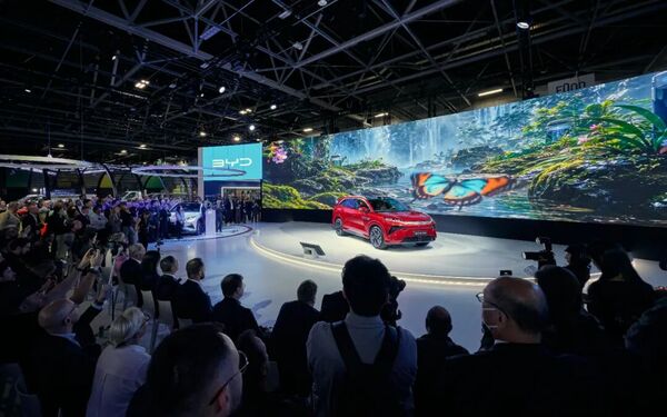 BYD Showcases New Models and Technologies at 2026 Paris Motor Show